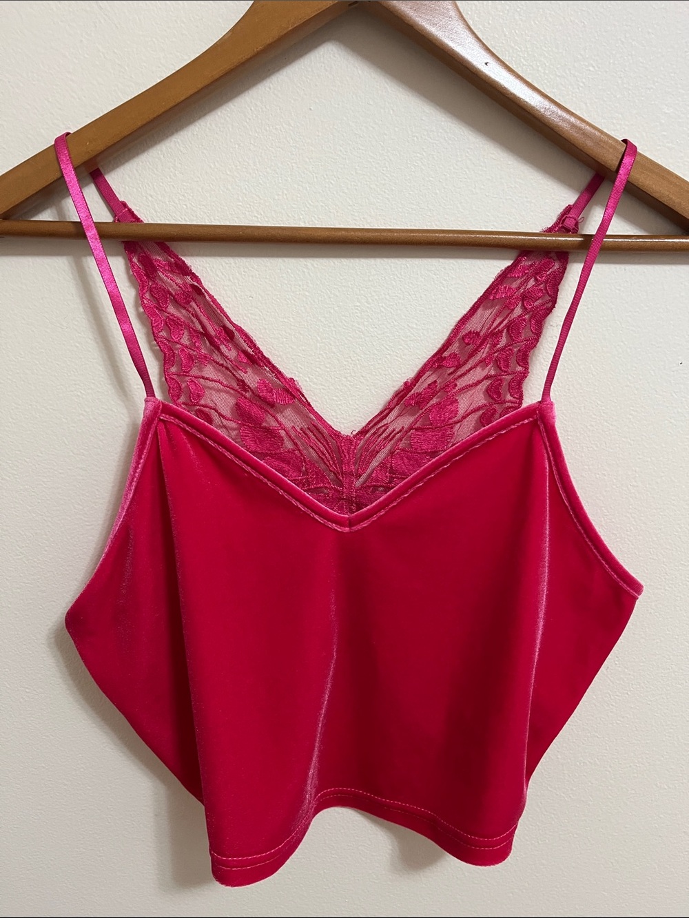 Hot Pink Butterfly Lace Back Trim Crop Cami Top Soft Size Medium 6